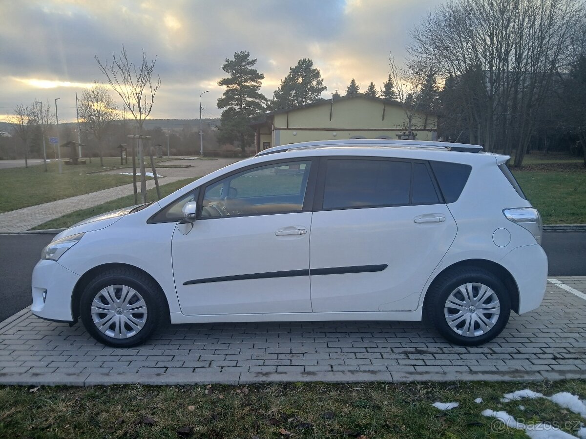 Toyota Verso 1.6i16V 97kW - 4