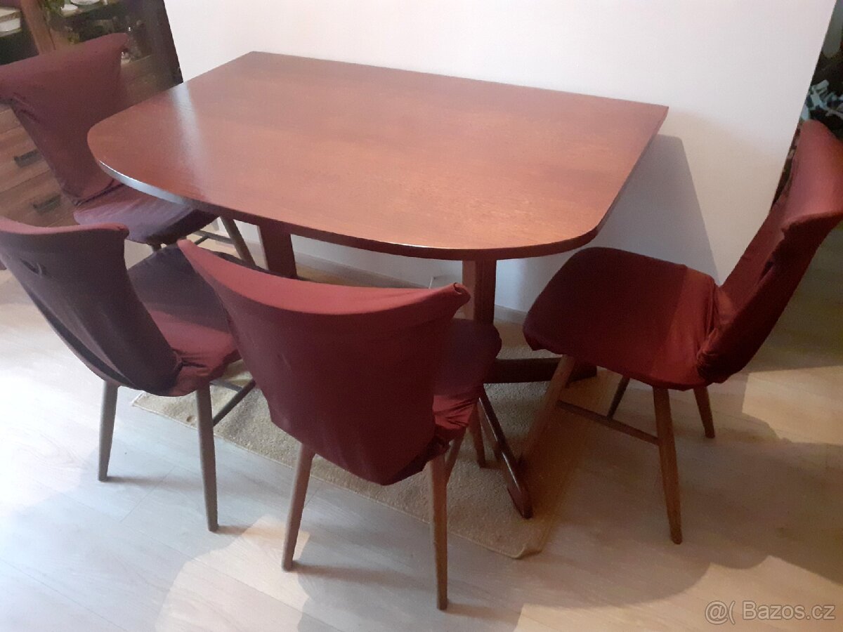 JÍDELNÍ STŮL ke zdi - 4