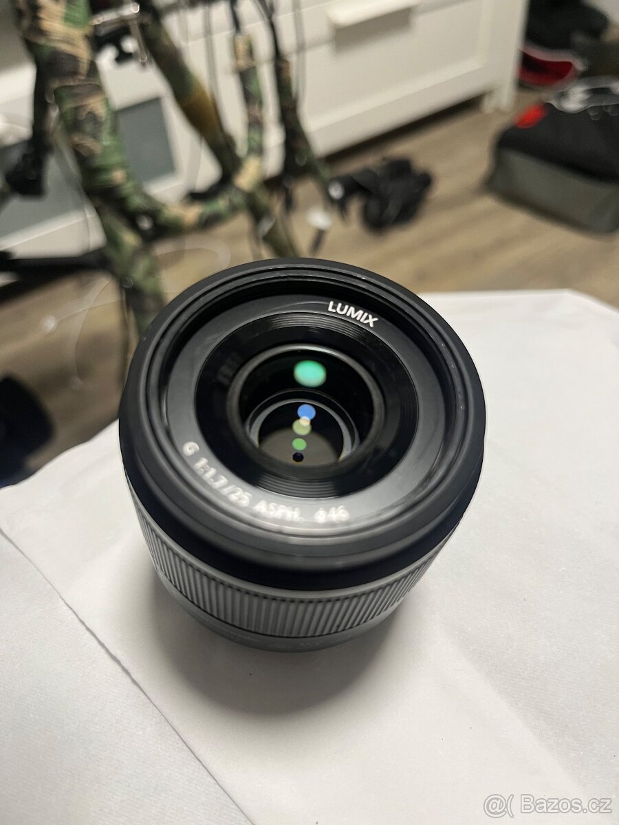Panasonic Lumix G 25mm f/1.7 - 4
