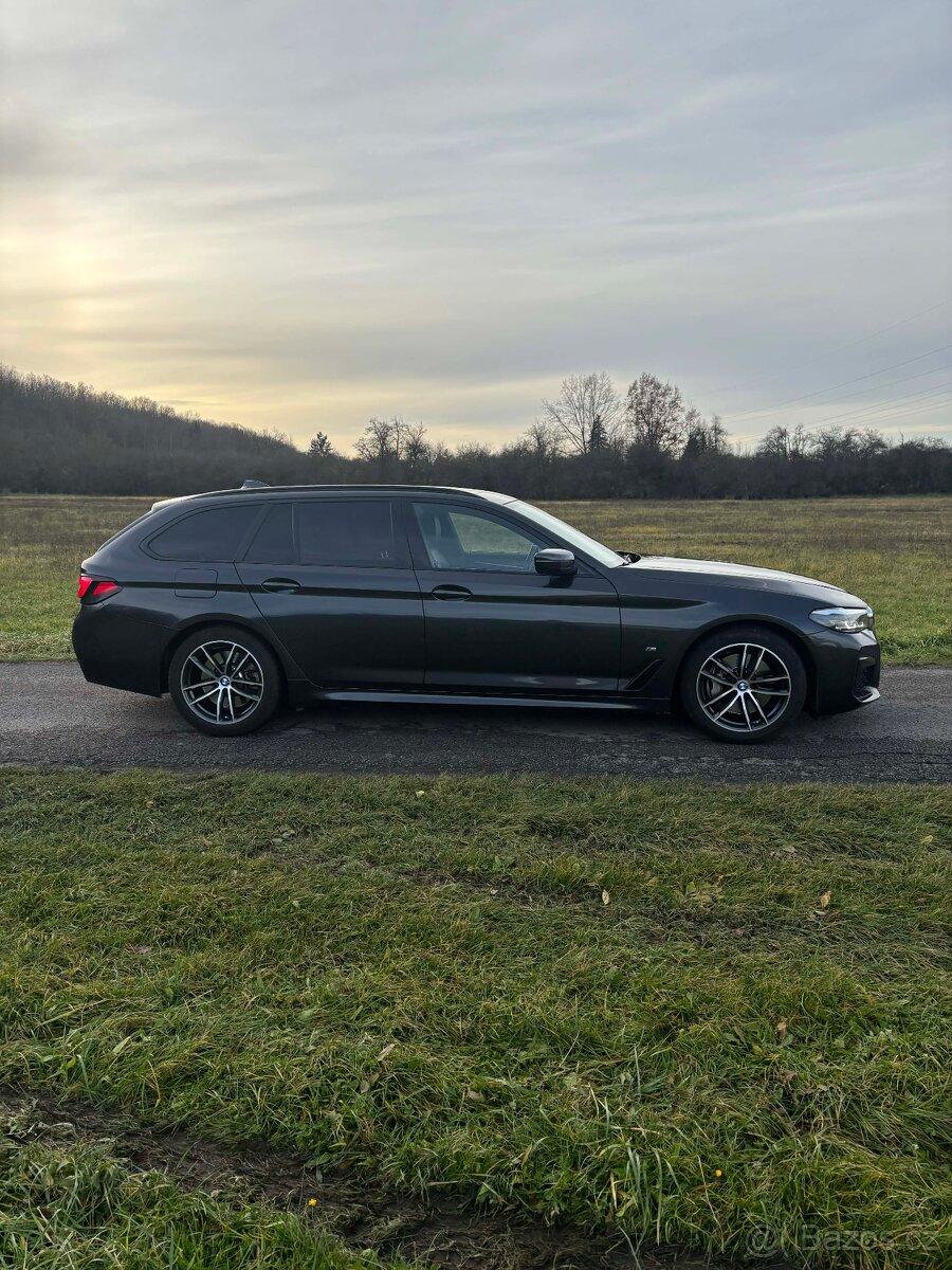 BMW Řada 5, 530d Touring xDrive M-paket, 2022 - 4