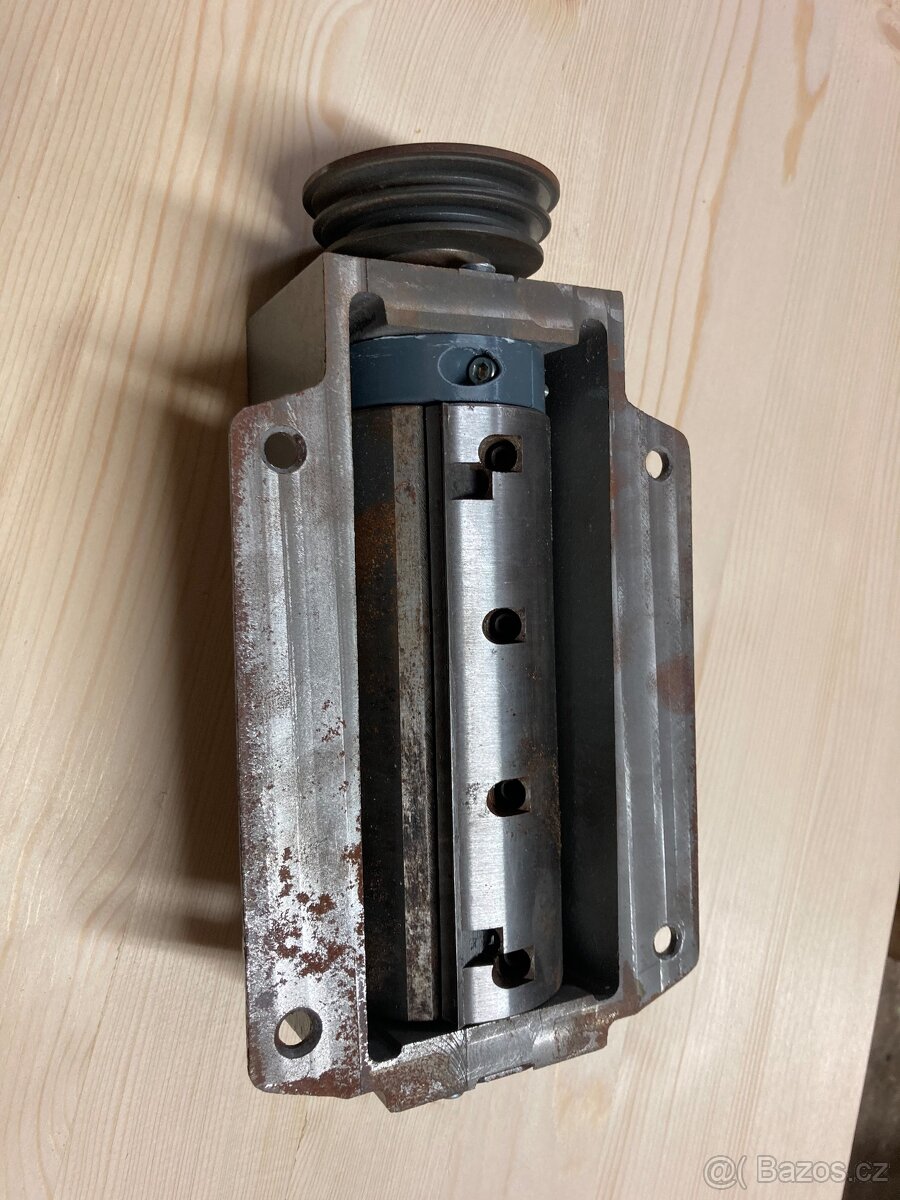 Hoblovaci hřídel - 4