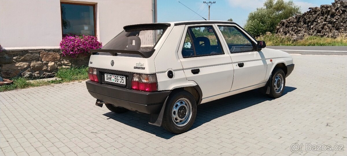 ŠKODA FAVORIT SPECIAL LINE - 4
