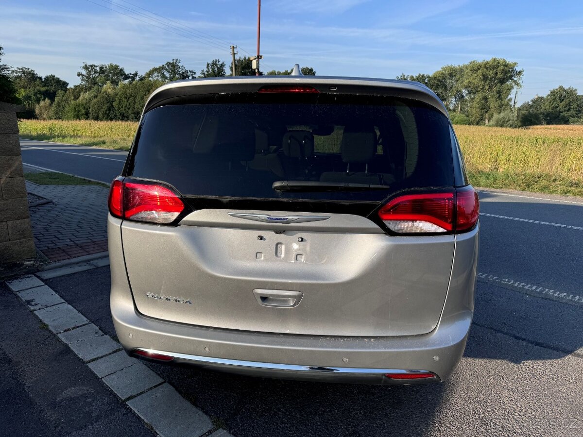 Chrysler Pacifica 3,6 RU Čocka Adapttemp 2020 DPH - 4