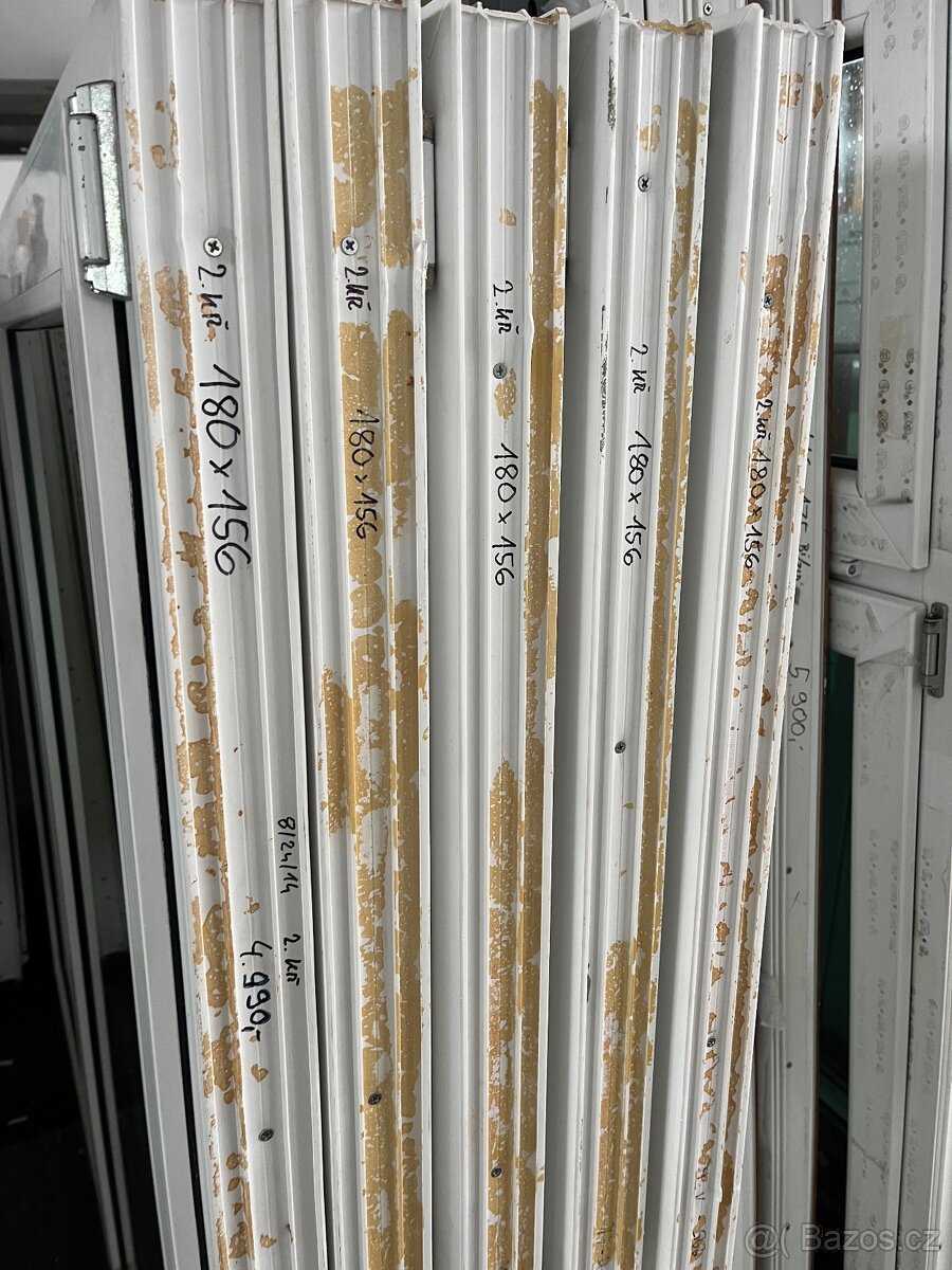 5 KUSŮ DVOUKŘÍDLÝCH PLASTOVÝCH OKEN 180x155-PLZEŇ - 4
