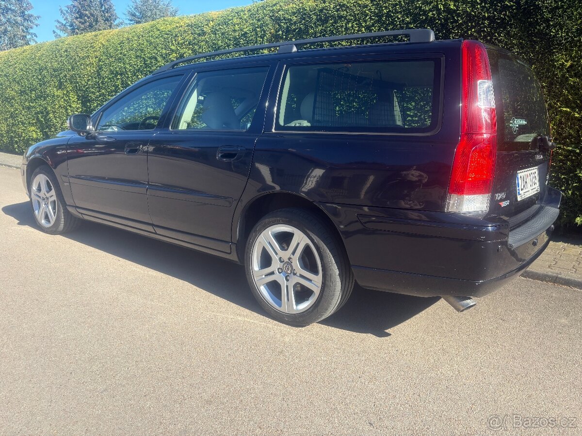 Volvo V70 2,5 AWD - 4