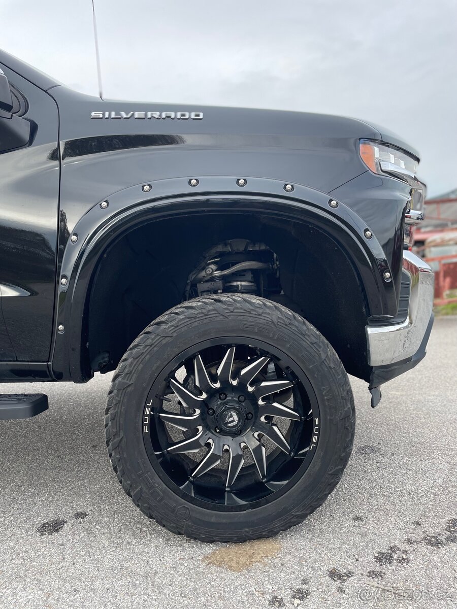 CHEVROLET SILVERADO - 2020 - 5.3 Vortec - Lift
