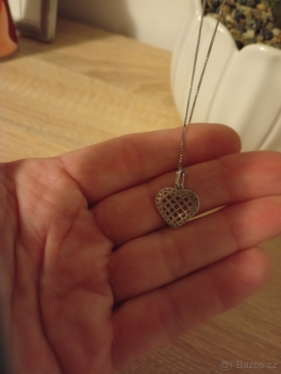 Stříbrný řetízek s přívěskem - 4