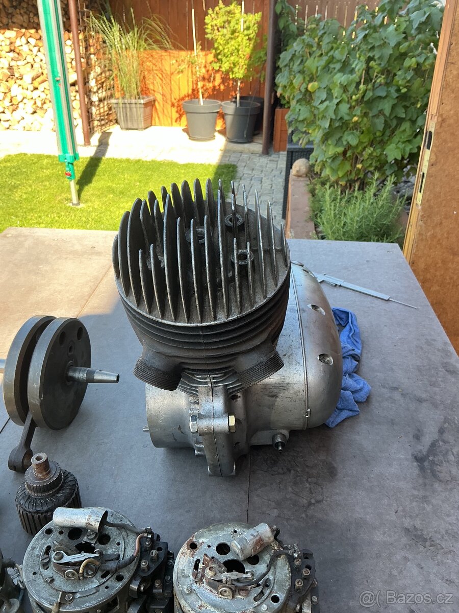Prodám rozebraný motor Jawa ČZ 175/356 - 4