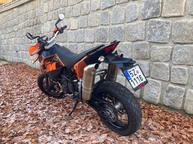 KTM 690 SM r.v. 2007 + náhradní motor - 4