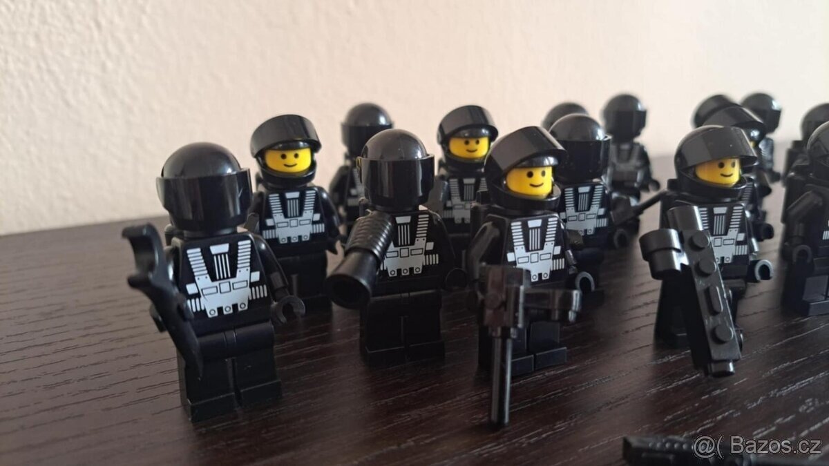 ☄️🌑 Lego Space - Blacktron - Velká sada figurek (20Ks) 🌑☄ - 4