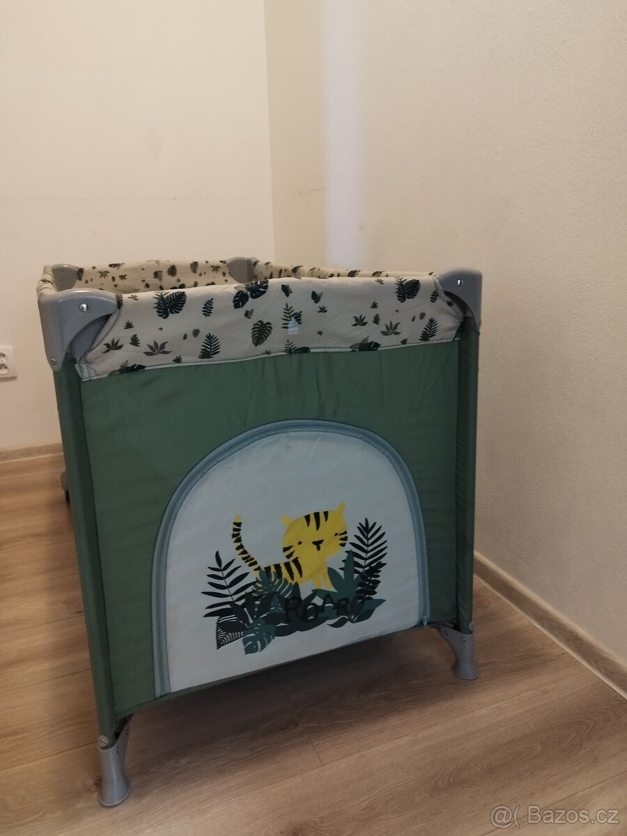 Cestovní postýlka - 4