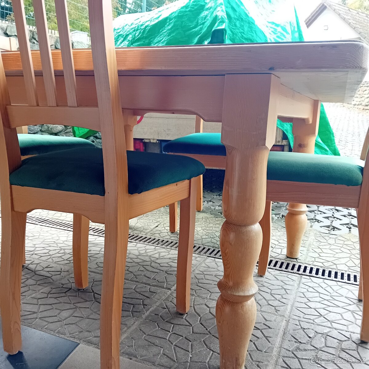 Jídelní stůl +4 zidle - 4