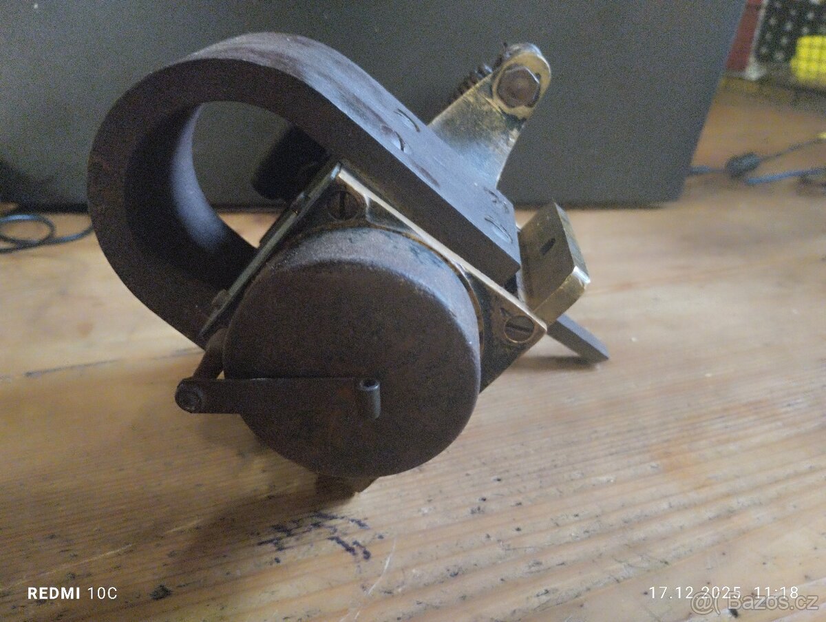 Magneto pro sabilní motor - 20 léta - 4