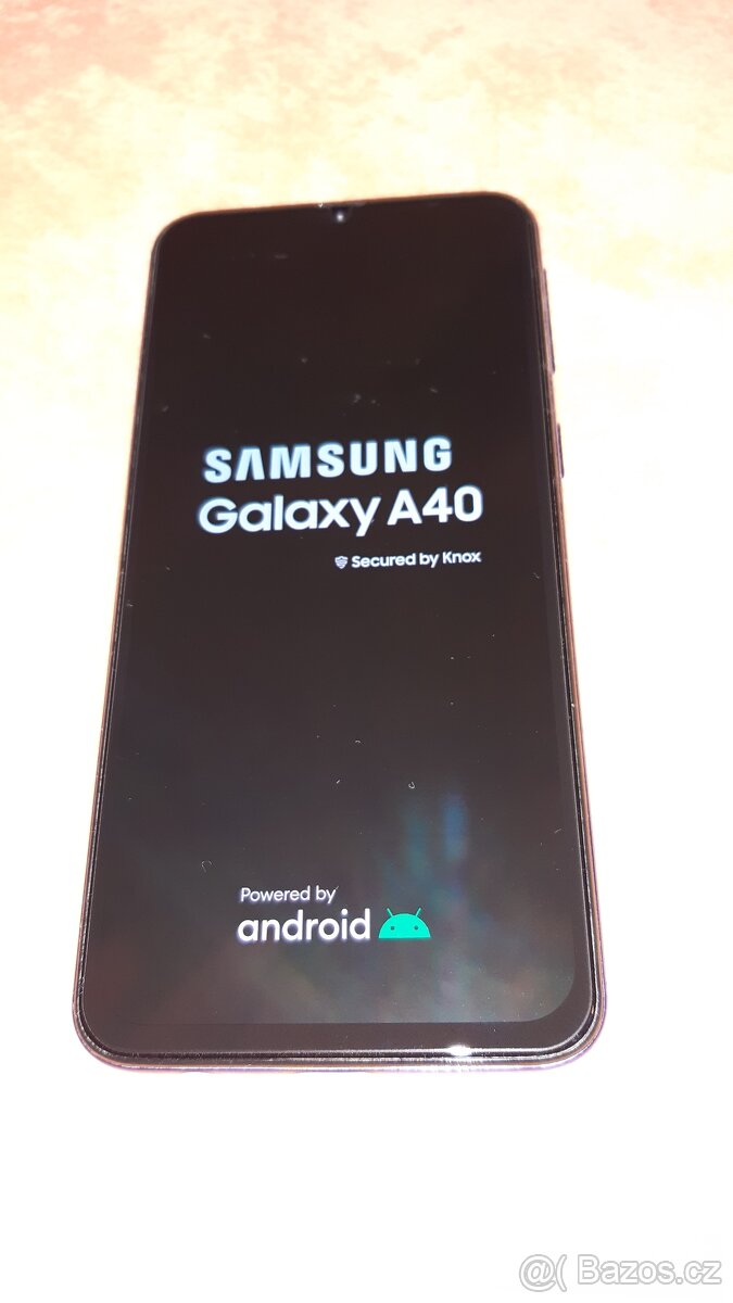 samsung galaxy a40 - 4