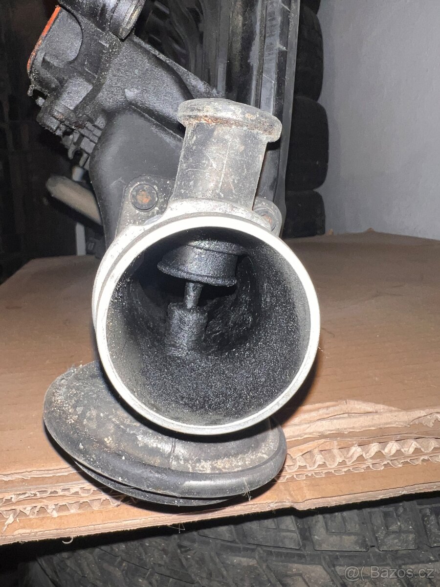 BMW e39 sání 530d 142kw - 4