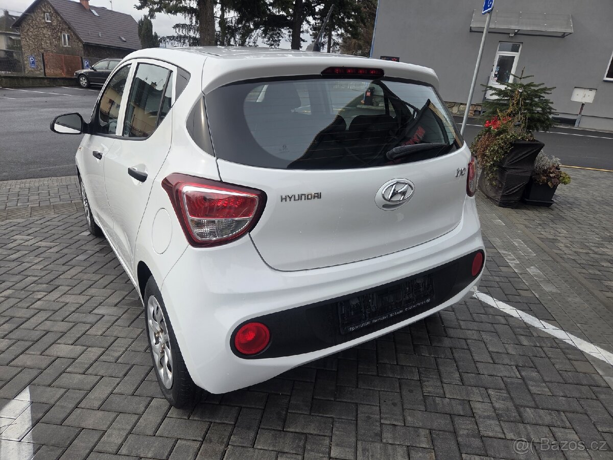Hyundai i10 1.0i rok 2017 jen 109tkm - 4