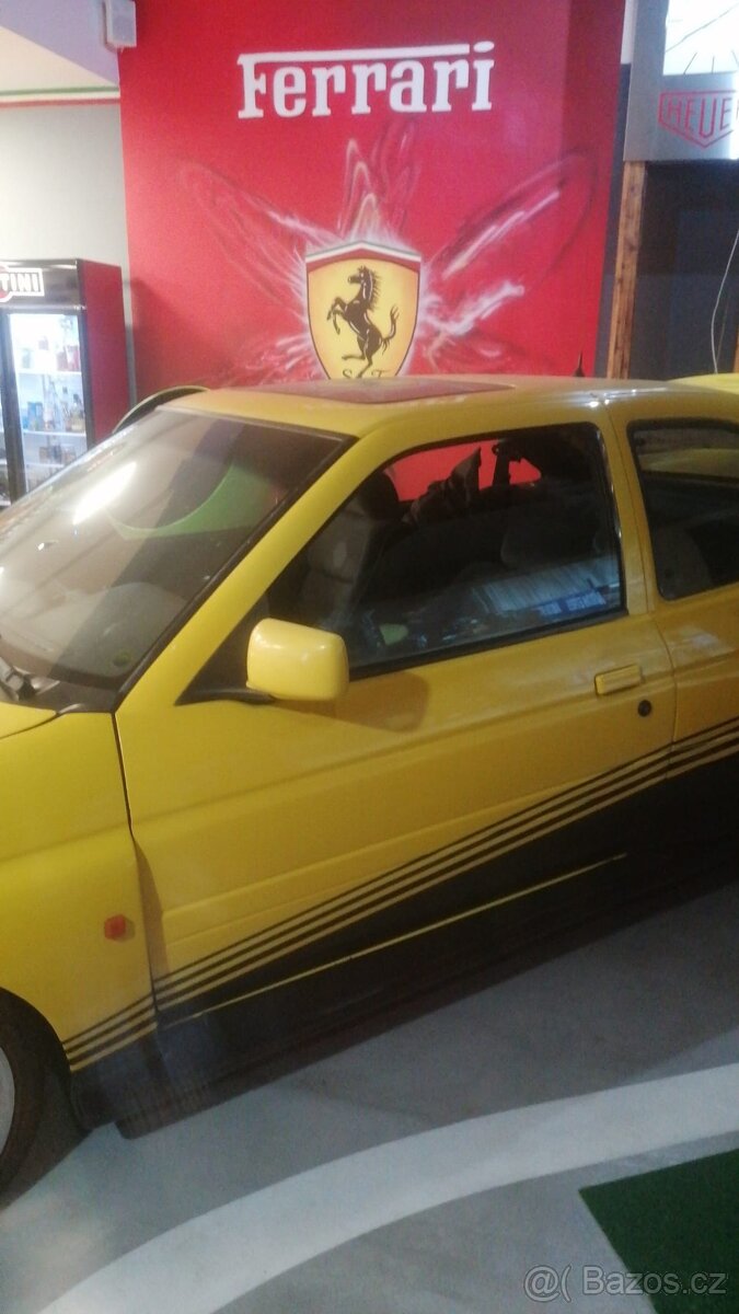 Ford Escort RS Cosworth - 4