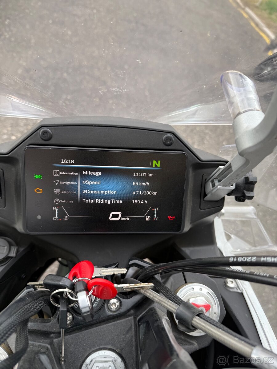 CF Moto 650 MT - 4