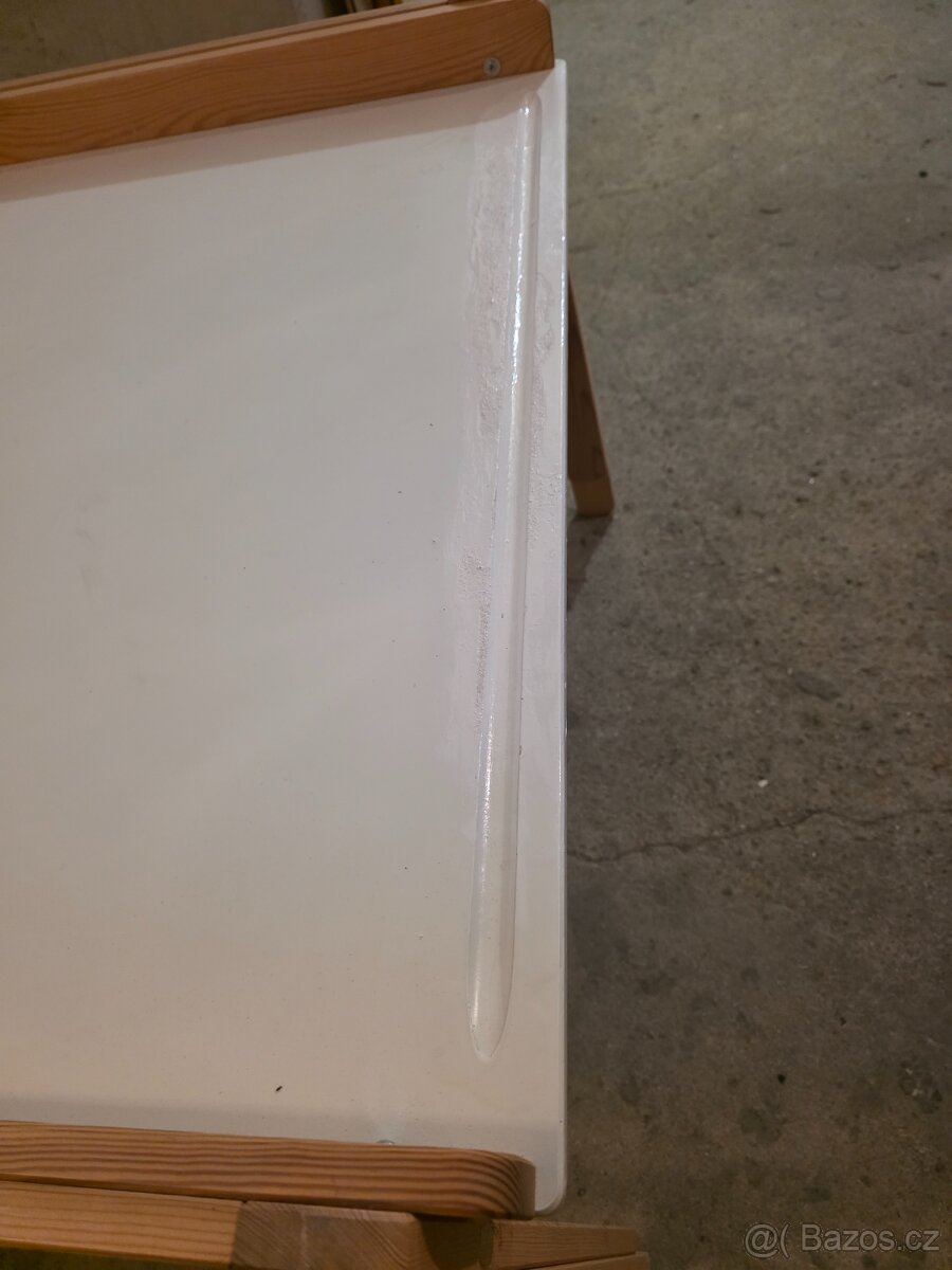 Dětský psací stůl Flisat Ikea - 4