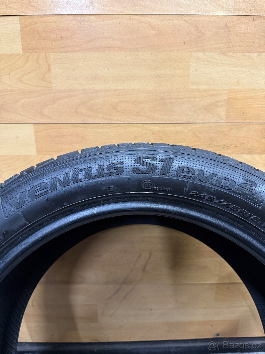 Letní pneu 245/45/18 - 4