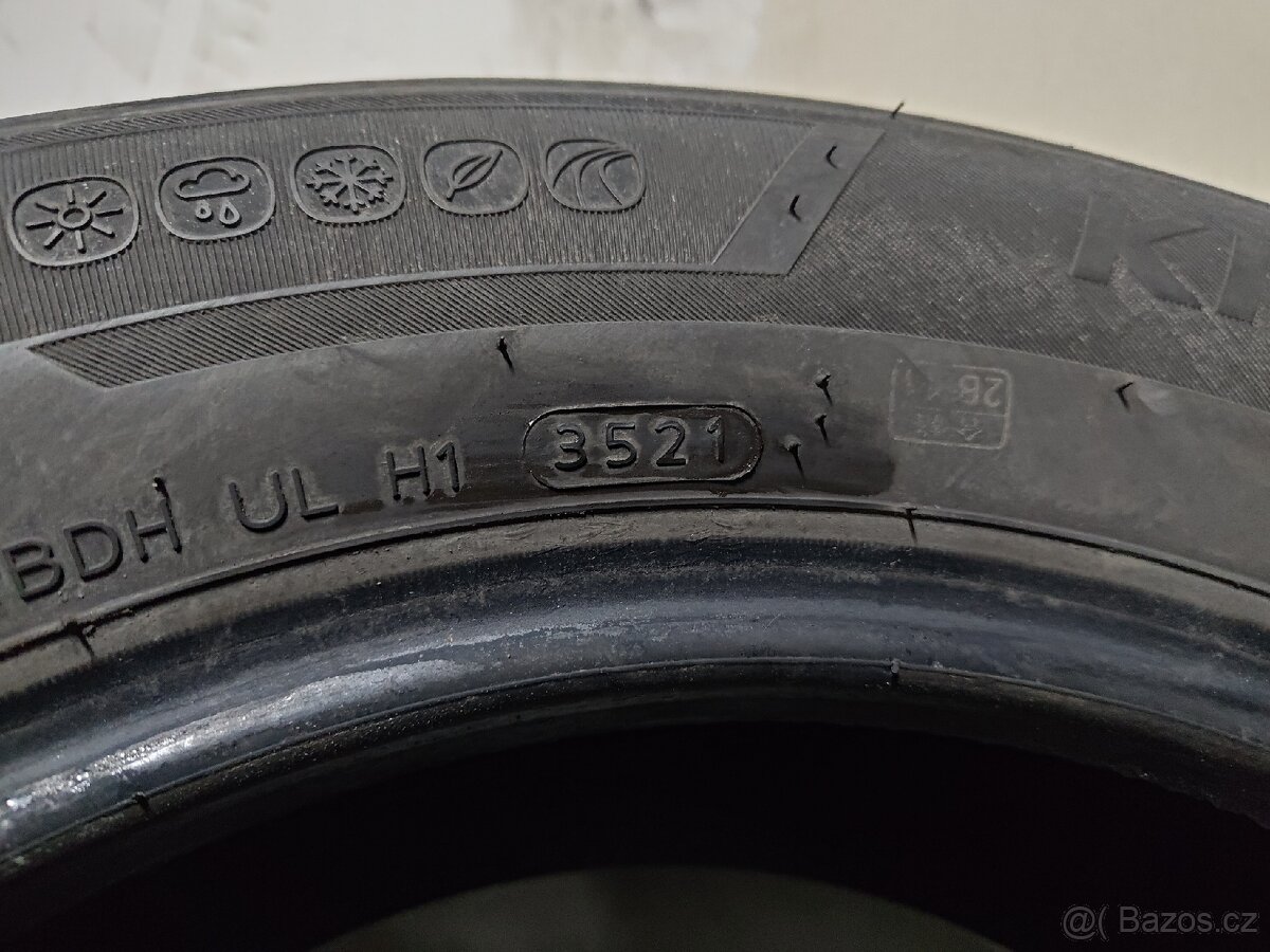 Prodám celoroční pneumatiky 195/65 R15 - 4