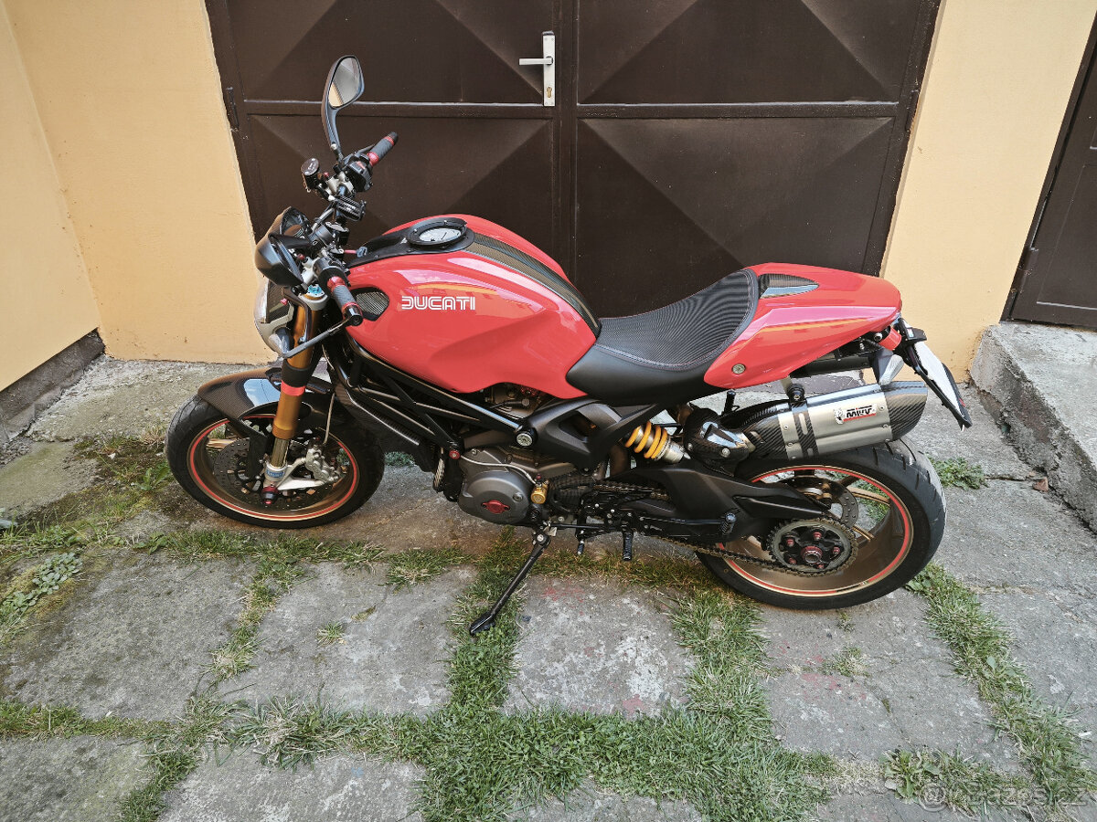 Prodám Ducati Monster 1100S - 4