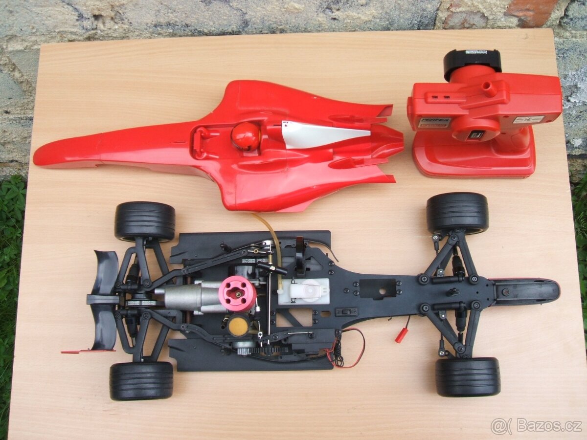 Kyosho FERRARI F1 2004 De Agostini R/C 1:8 - 4