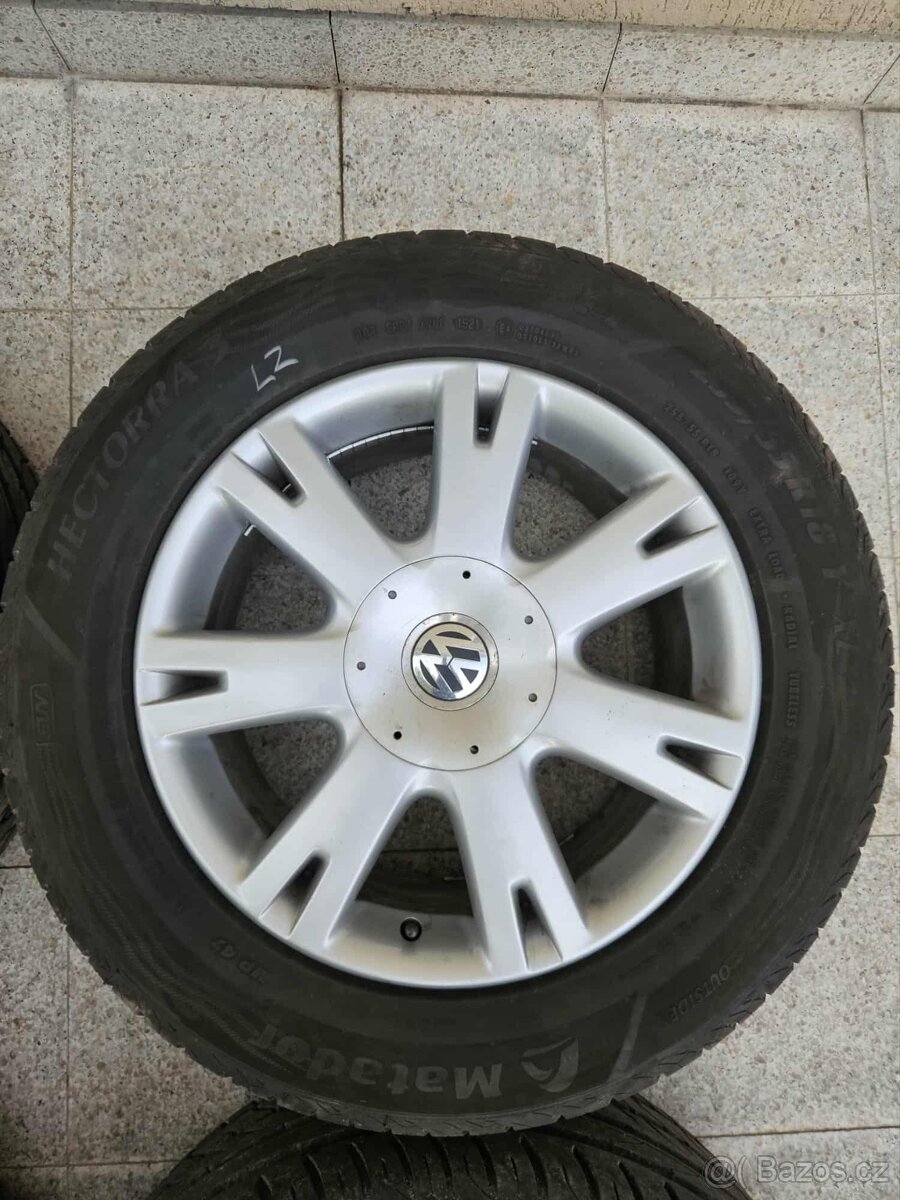 VW Touareg - letní sada R18 255/55 - 4