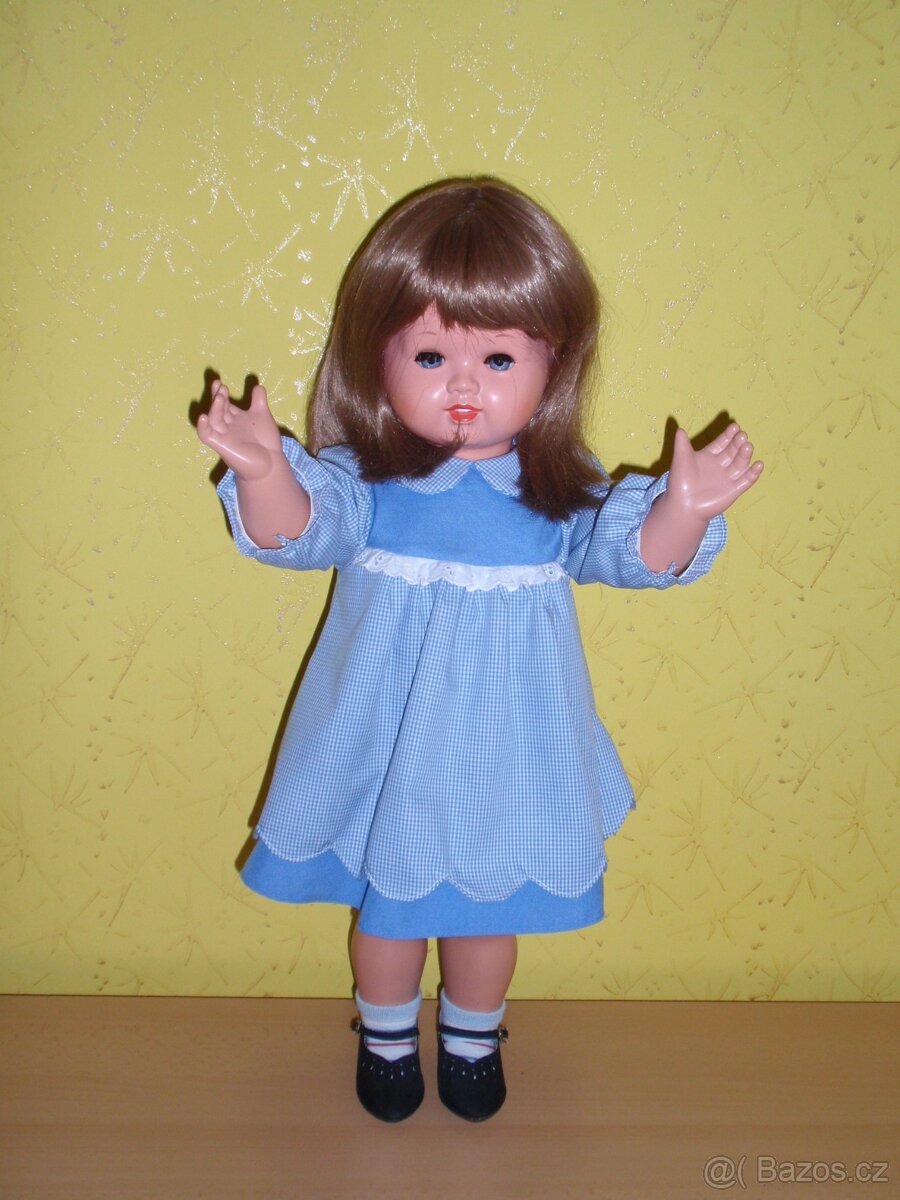 Stará značená panenka v původních šatech a botách - 4