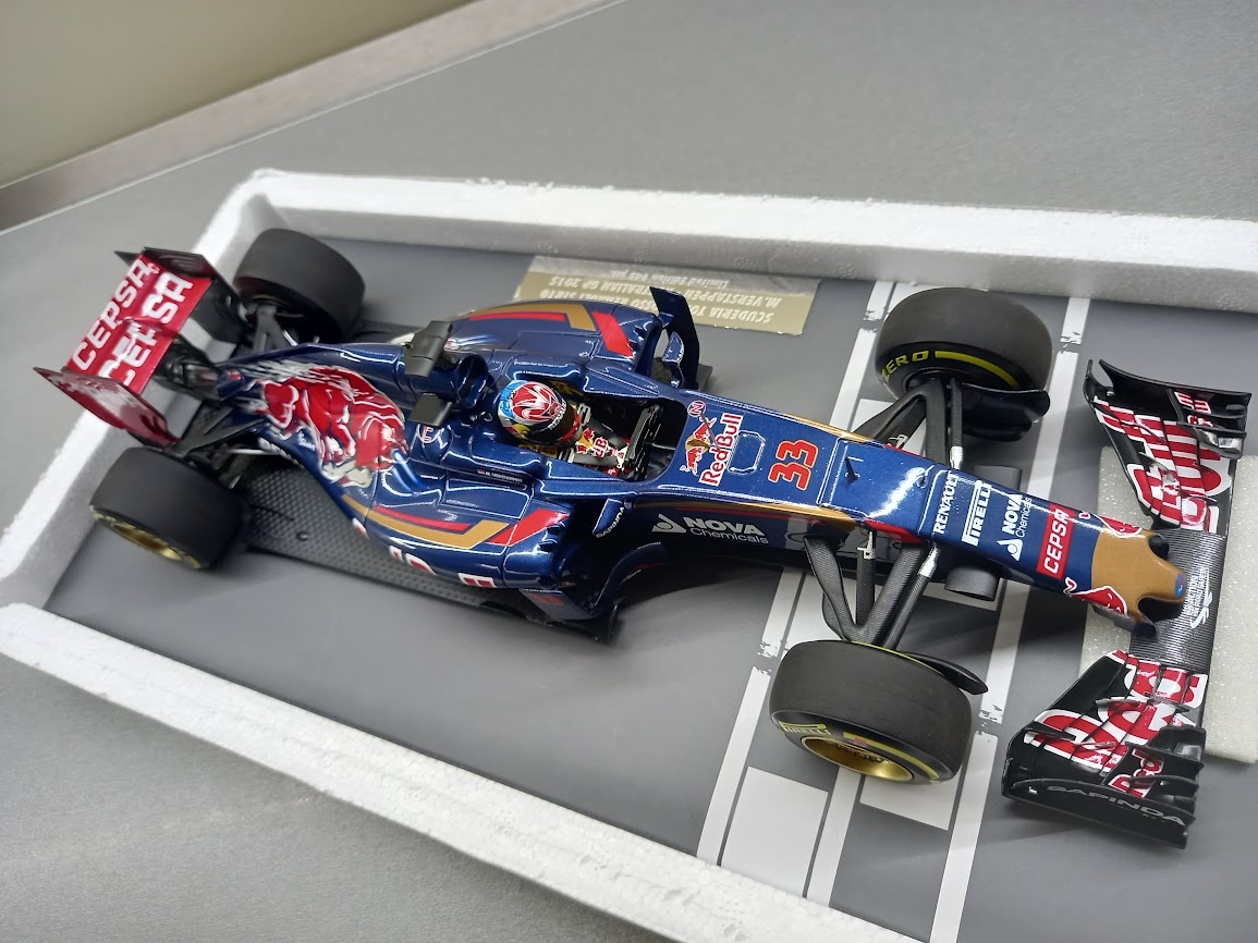 F1 TORO ROSSO STR10 AUSTRÁLIE 2015 MAX VERSTAPPEN 1:18 - 4