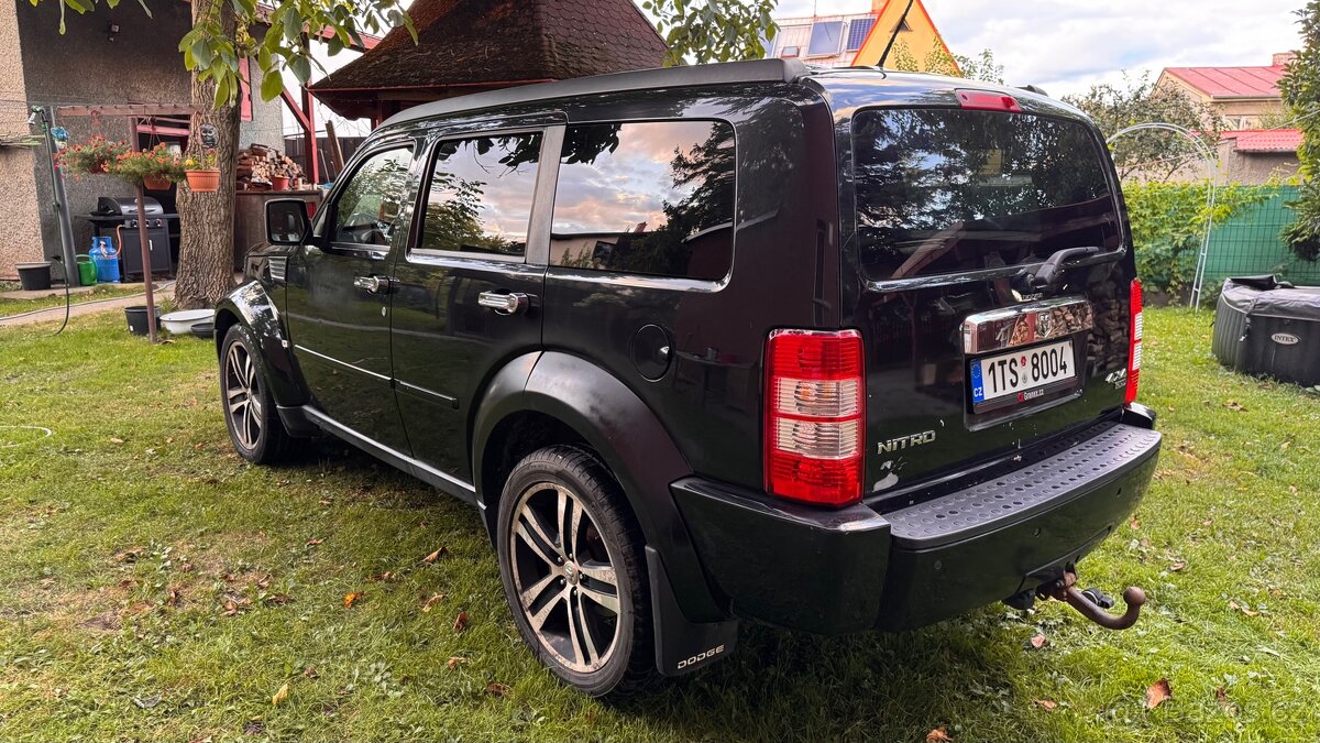 Dodge NITRO 2.8CRD 4x4 - 4