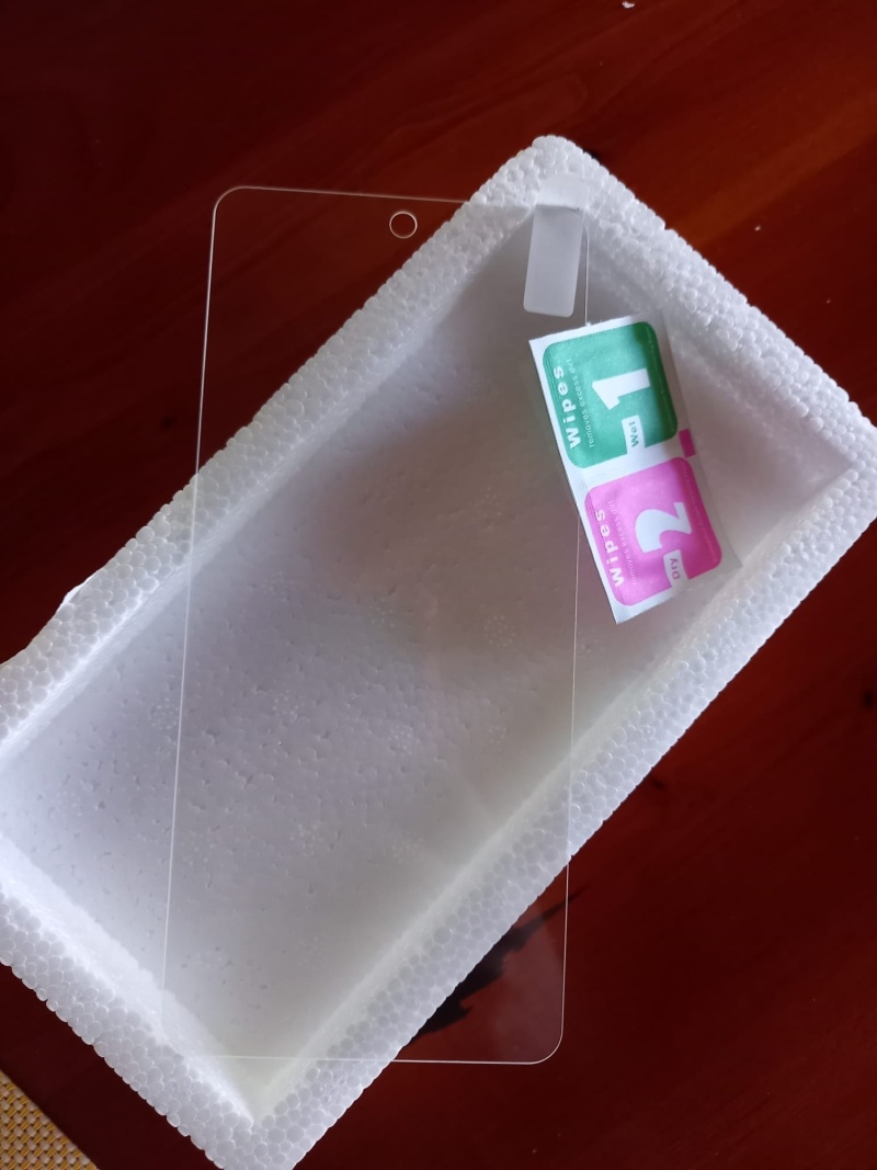 ochranné sklo privacy Iphone 13 14 Xiaomi Redmi note 12 - 4