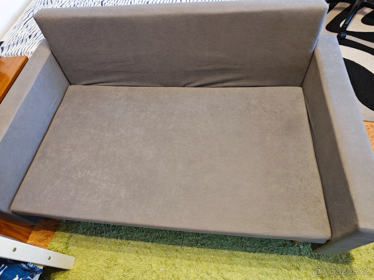 Pohovka ve výborném stavu - 4