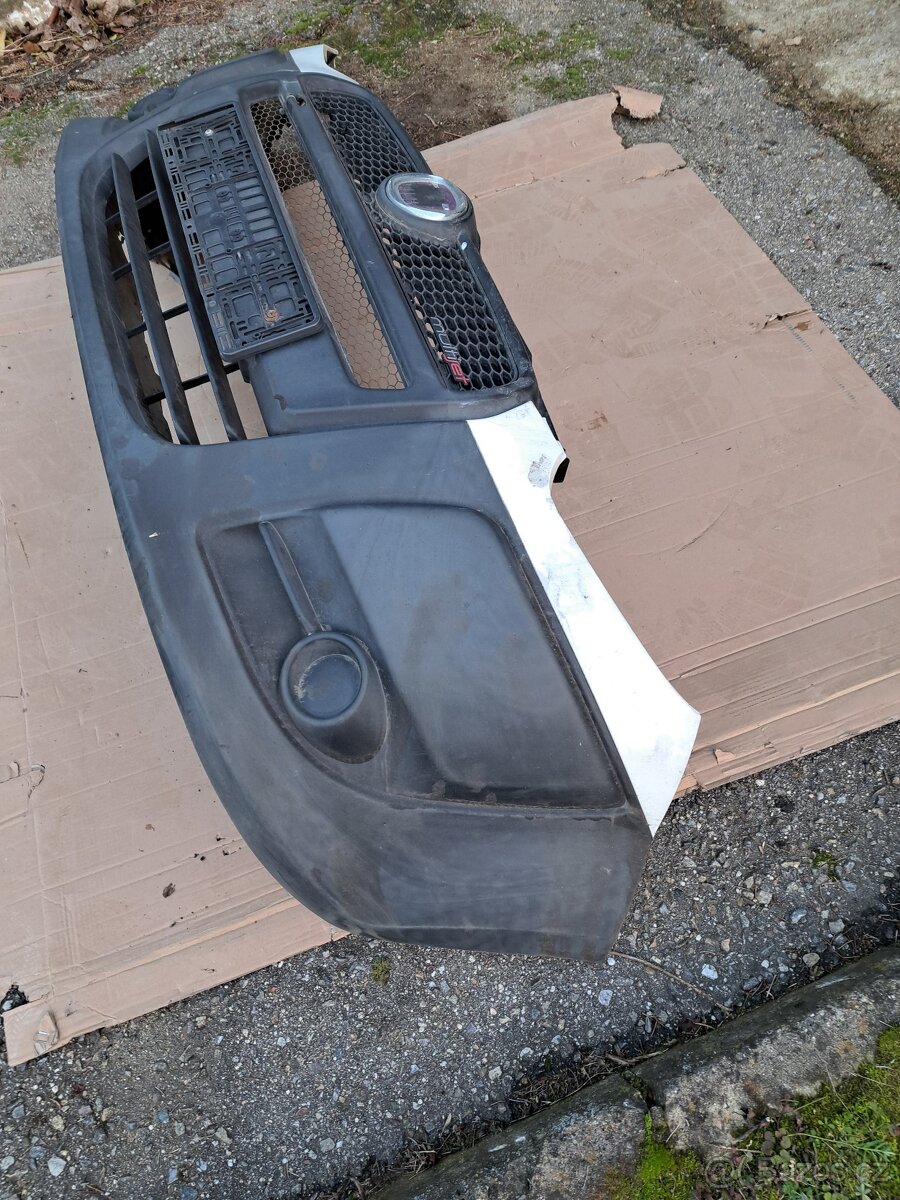 Fiat Doblo Cargo 2011 přední nárazník - 4