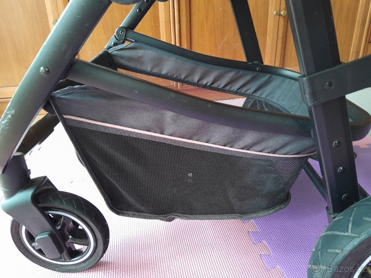 Lionelo Amber 3v1 kočárek - 4