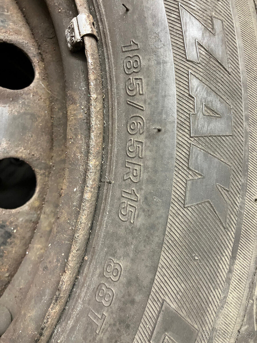 Zimní pneu s disky Bridgestone_Blizzak_LM20_185_65_R15 - 4