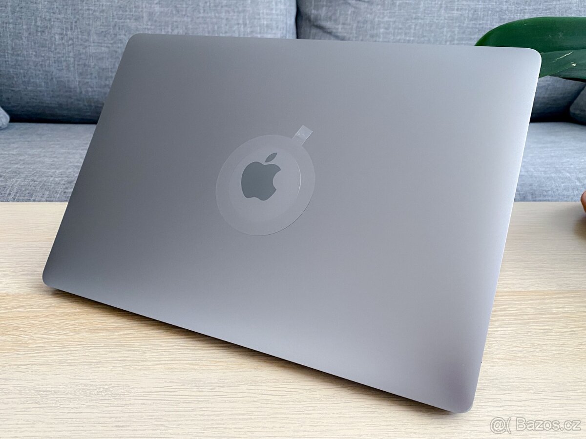 ZÁNOVNÍ STAV - Apple MacBook Pro 15", Core i7 + ZÁRUKA - 4