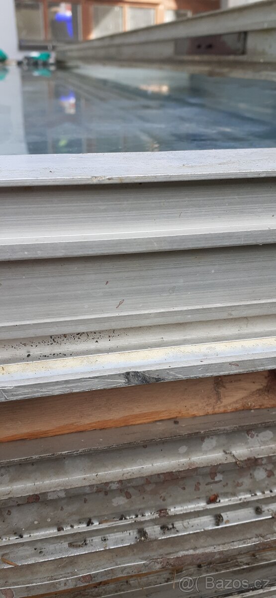 Okenní křídla v hliníkovém rámu - 4