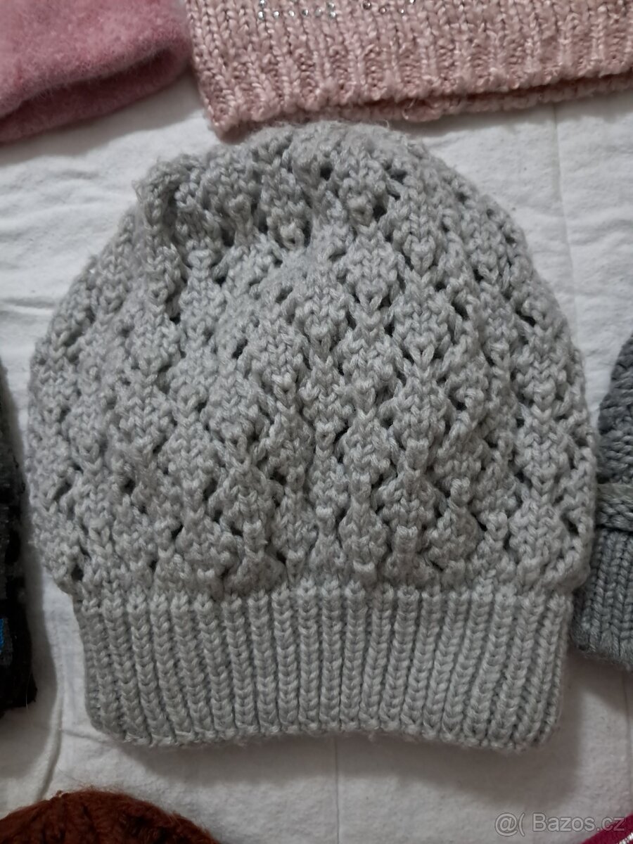 Dámské, dívčí zimní čepice - 4