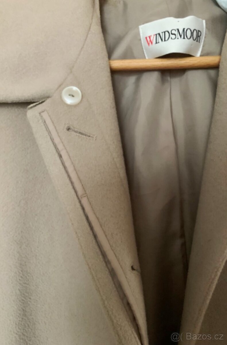 Béžový dámský kabát - 4