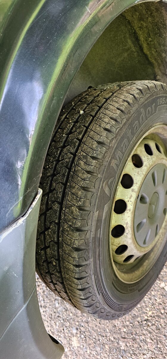 Mercedes-Benz Vito Viano W639: plechová kola, nové pláště - 4