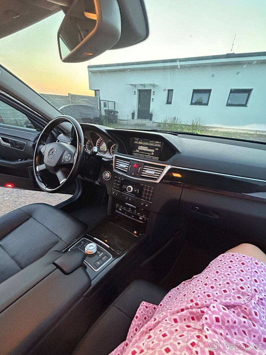 Prodám Mercedes Benz e class 350 4Matic - 4