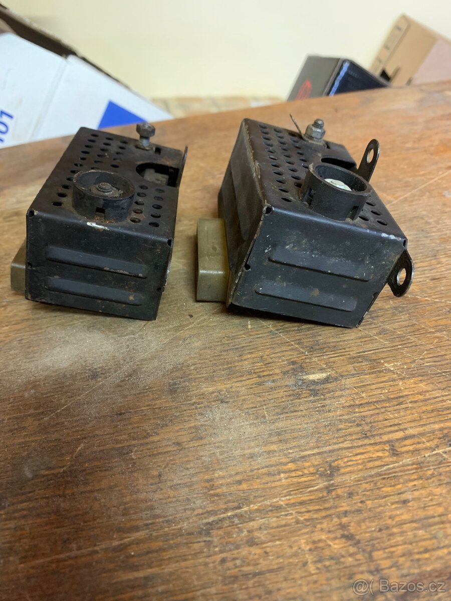 Regulátor napětí Jawa - 4