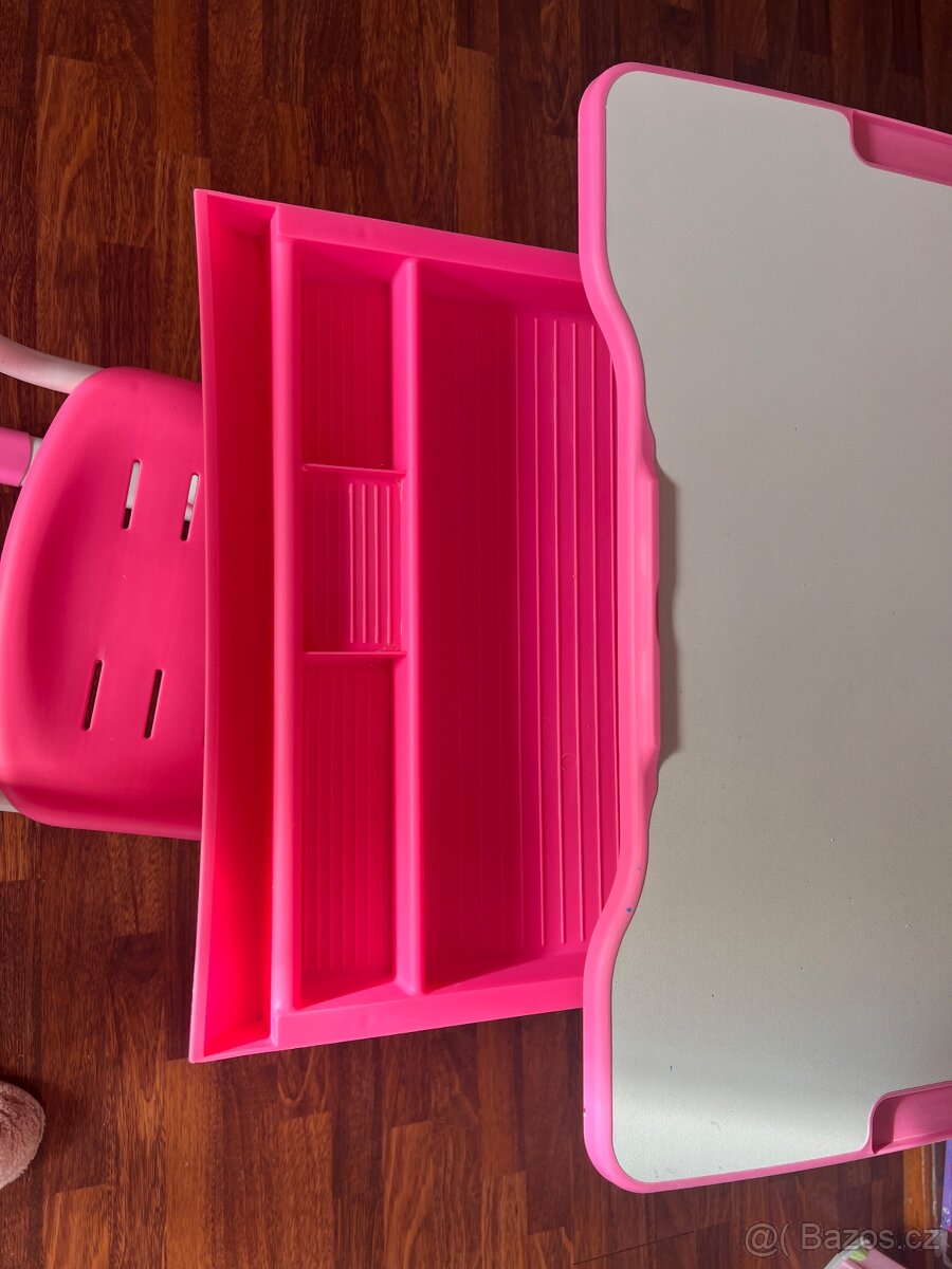 Rostoucí stůl + židle - 4