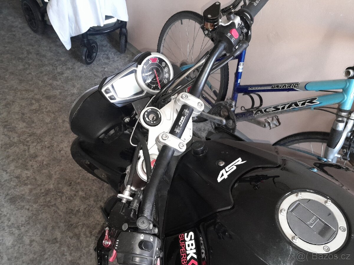 Triumph Speed Triple 1050 515NV 2011' - 4