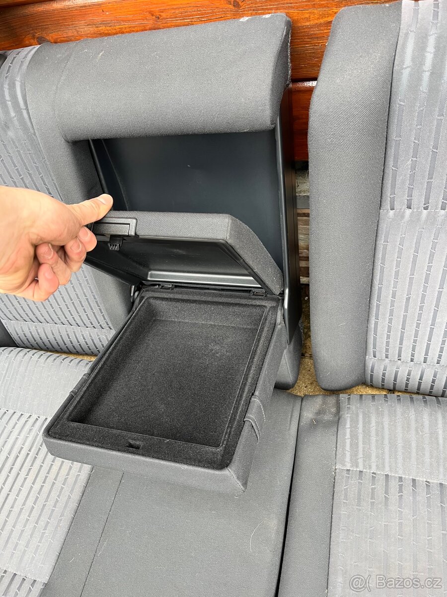 Sedačky Škoda Octavia 1/ vw golf - 4