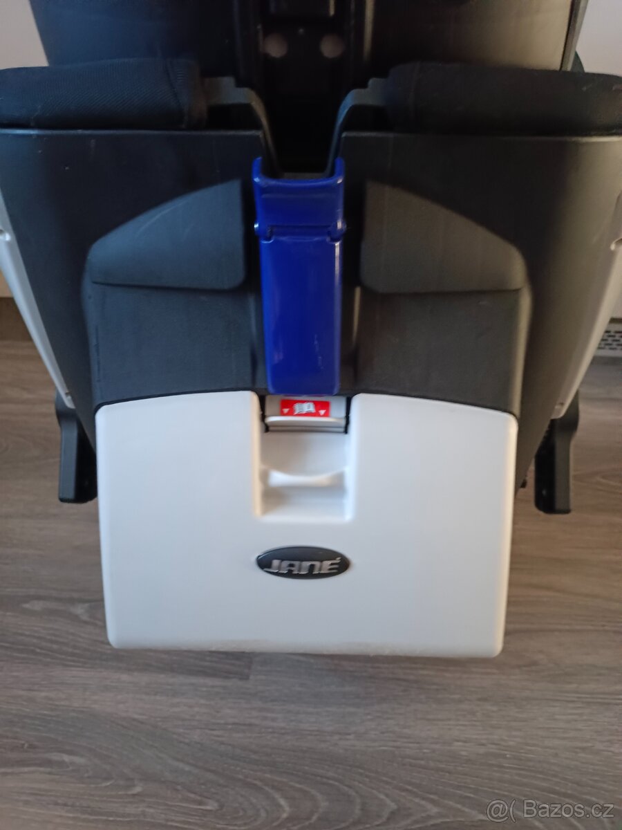 Dětská autosedačka a Isofix - 4