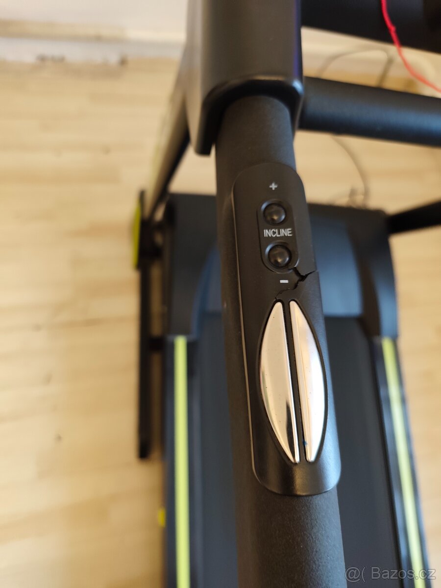 Běžecký pás LifeFit 5300 - 4