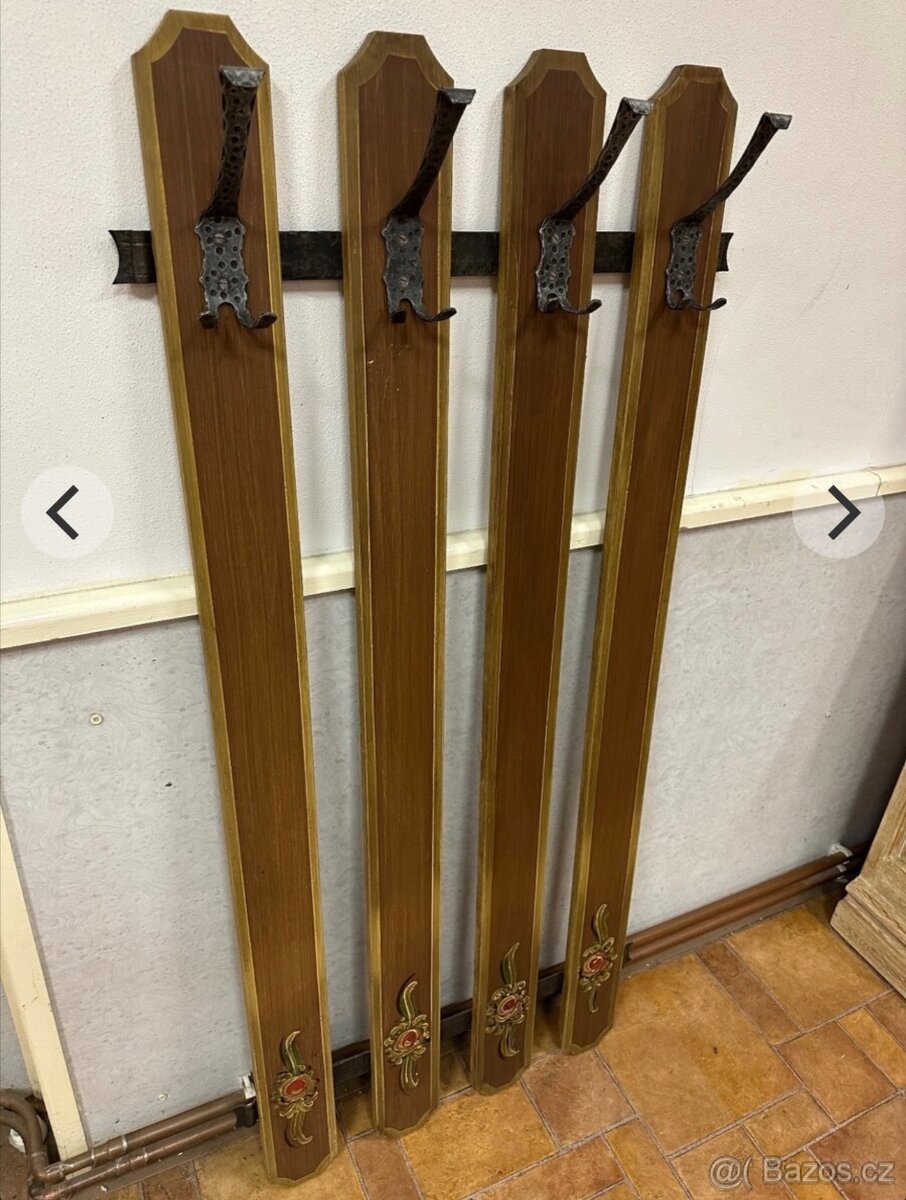 Věšák rustikal, malovaný - 4