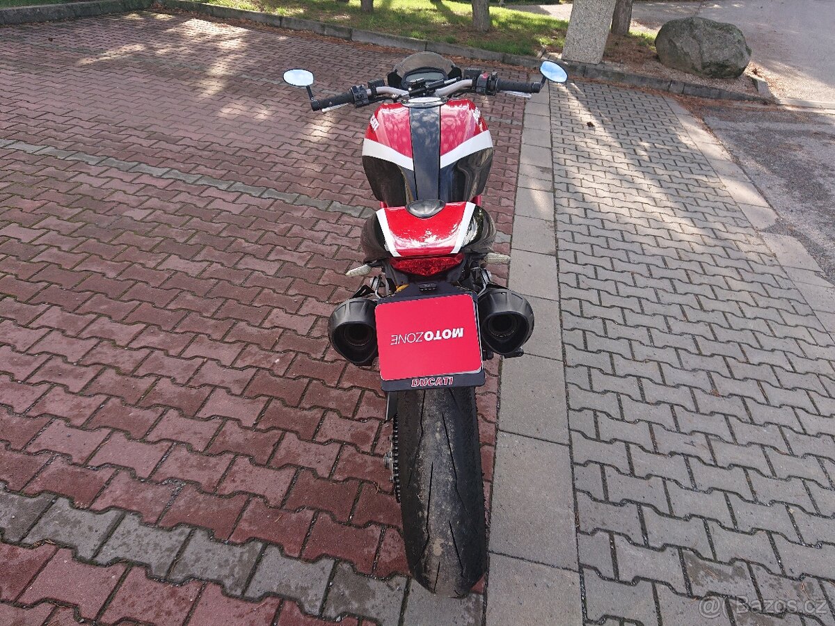 Ducati Monster 796 2011 - 4